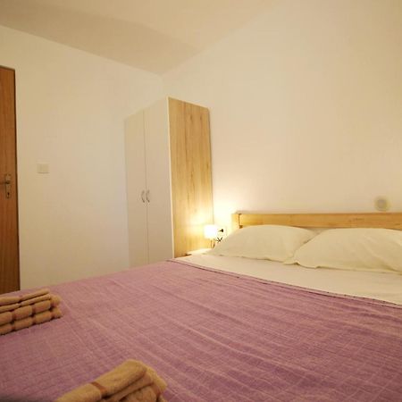 Apartment Suzy Nin Dış mekan fotoğraf