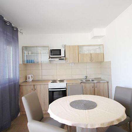 Apartment Suzy Nin Dış mekan fotoğraf