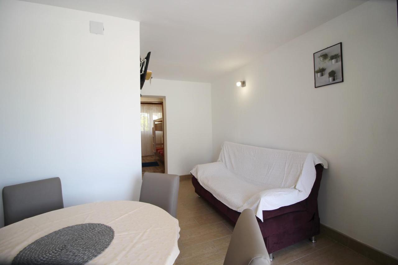 Apartment Suzy Nin Dış mekan fotoğraf
