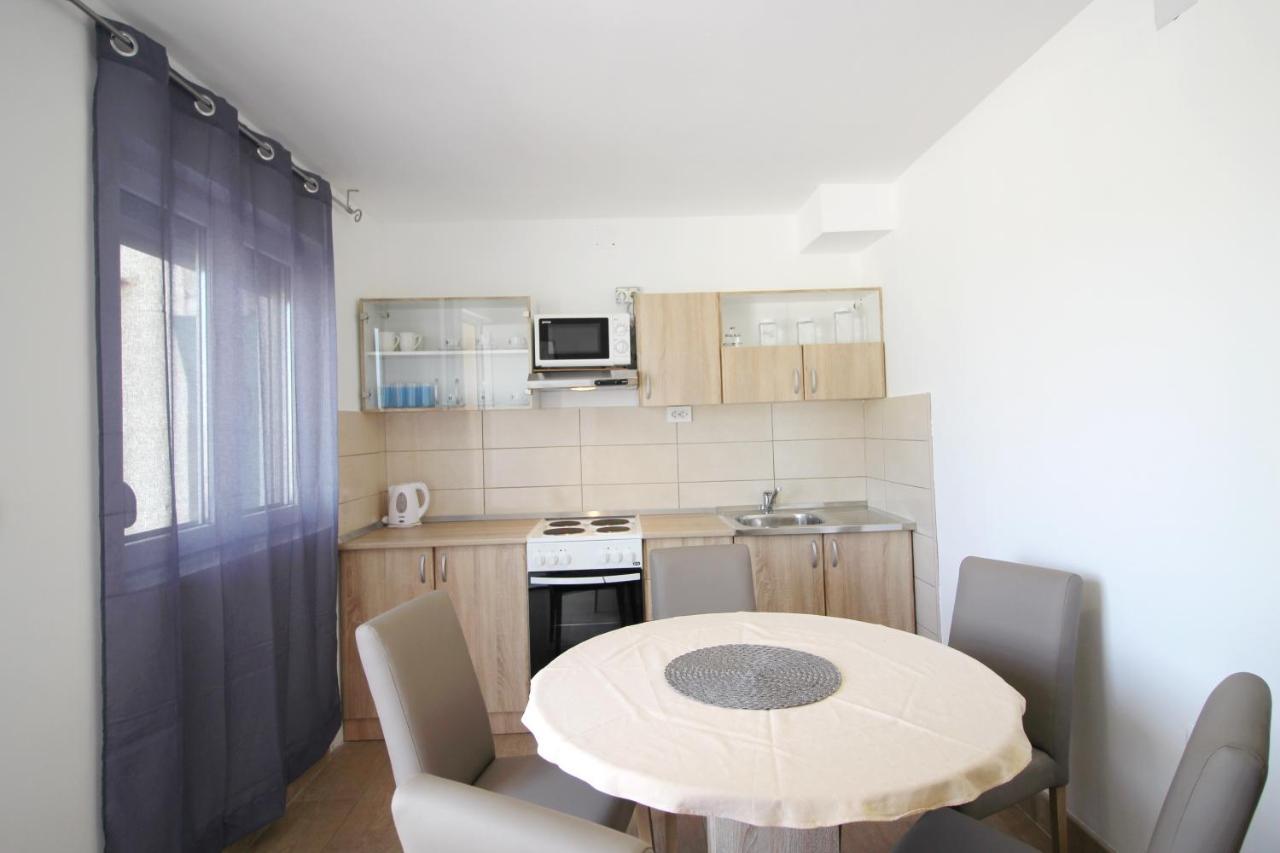 Apartment Suzy Nin Dış mekan fotoğraf